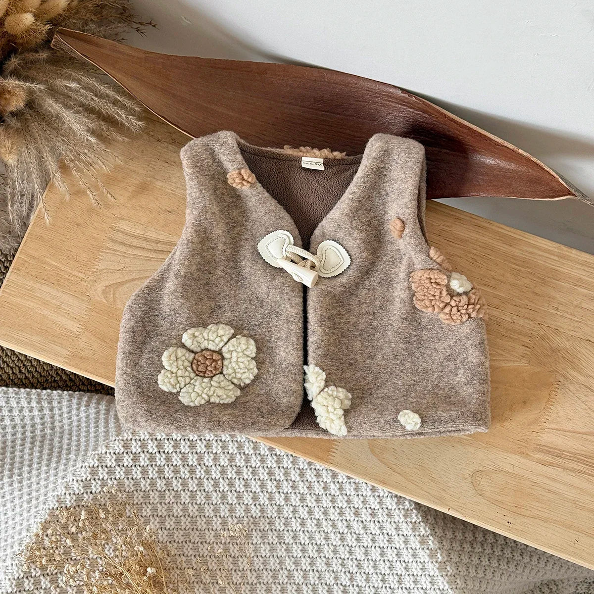 ווסט בנות קז'ואל