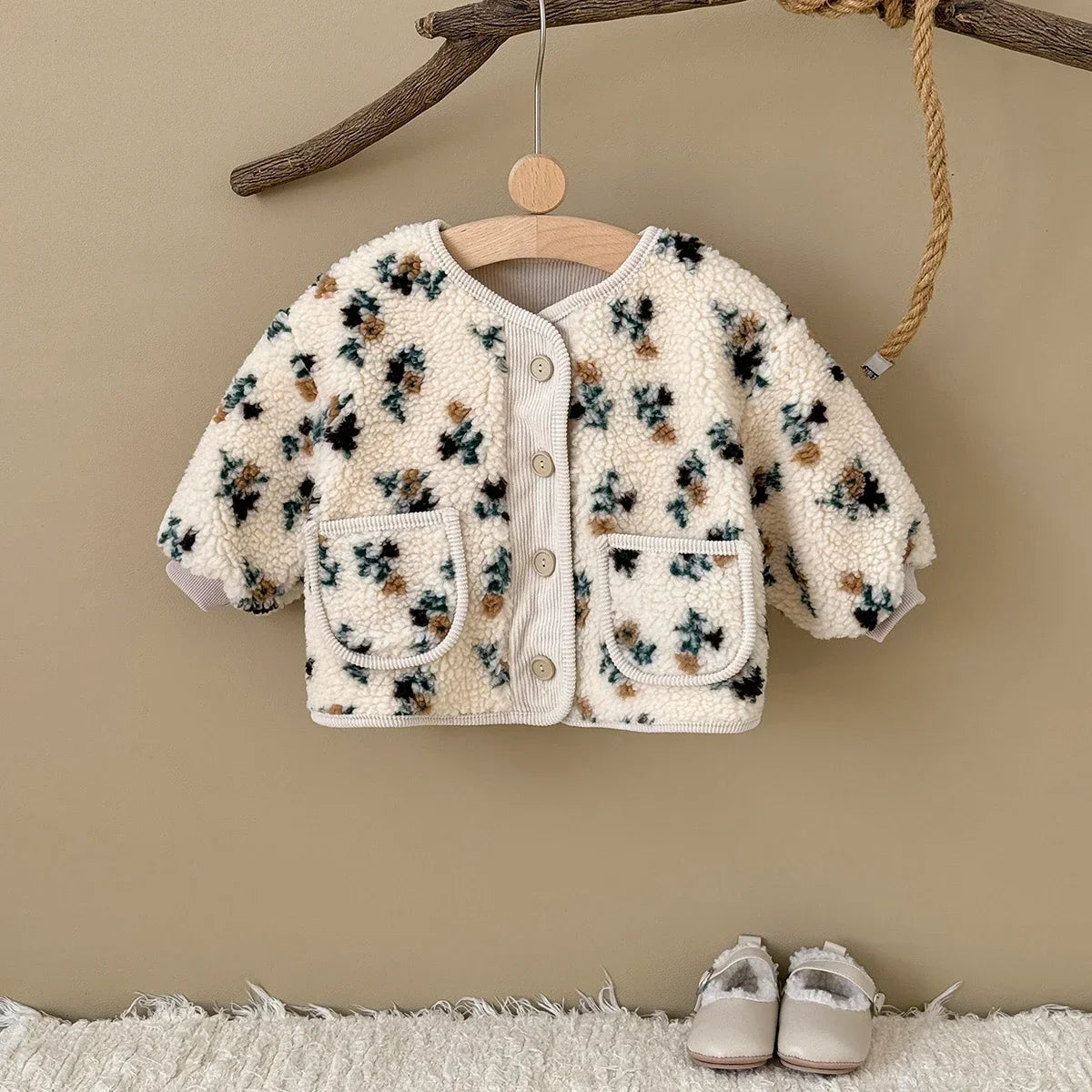 מעיל מכופתר פרחים