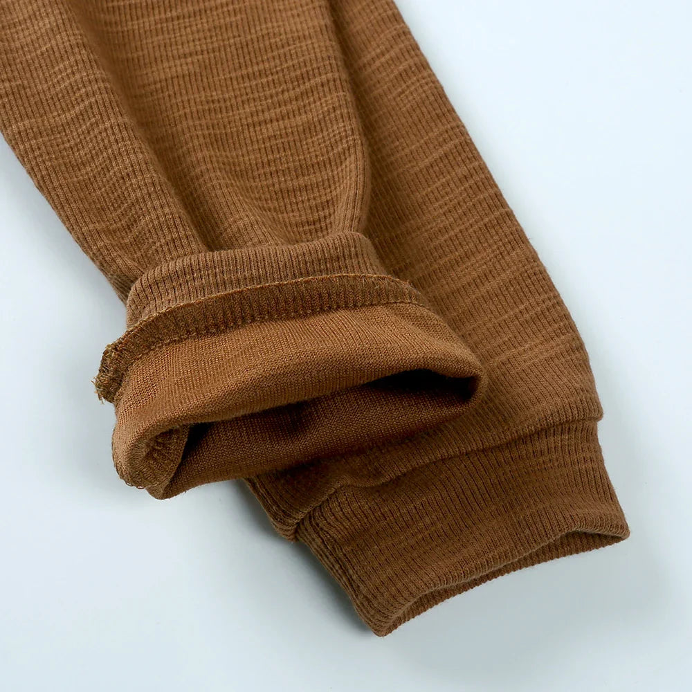 חליפת אוברול עם כובע קז'ואל