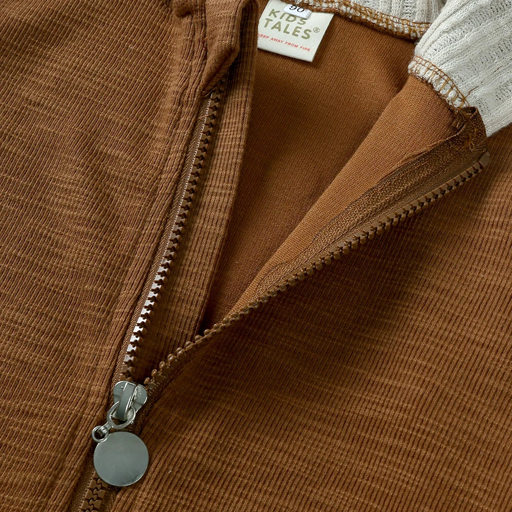 חליפת אוברול עם כובע קז'ואל